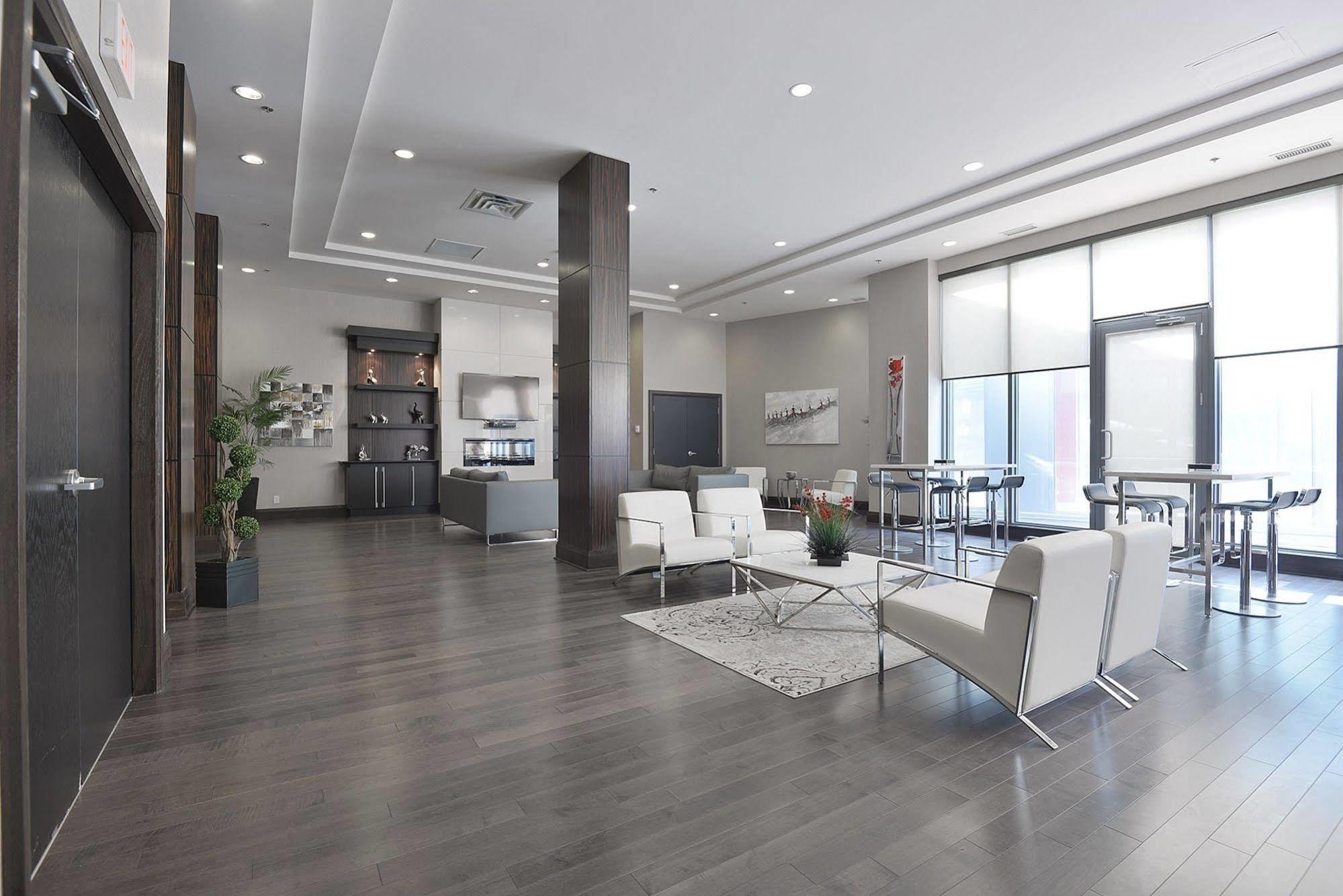 Napa Furnished Suites At Cn Tower & Maple Leaf Square Toronto Exteriör bild